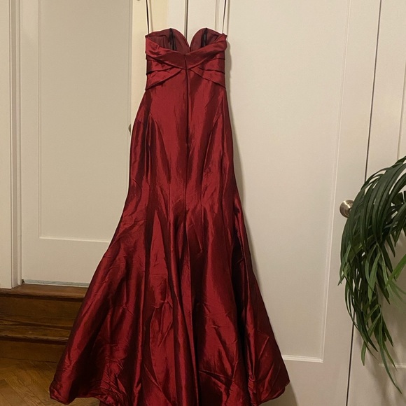 😍♥️Gorgeous Mac Duggal Strapless Taffeta Trumpet Gown ♥️😍 - Picture 5 of 12